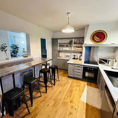 Belle Maison Avec Jardin Expose Plein Sud Proche Centre Holiday home Caen