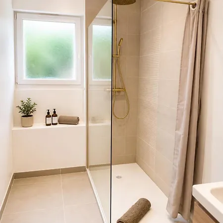 Belle Maison Avec Jardin Expose Plein Sud Proche Centre Ferienhaus Caen