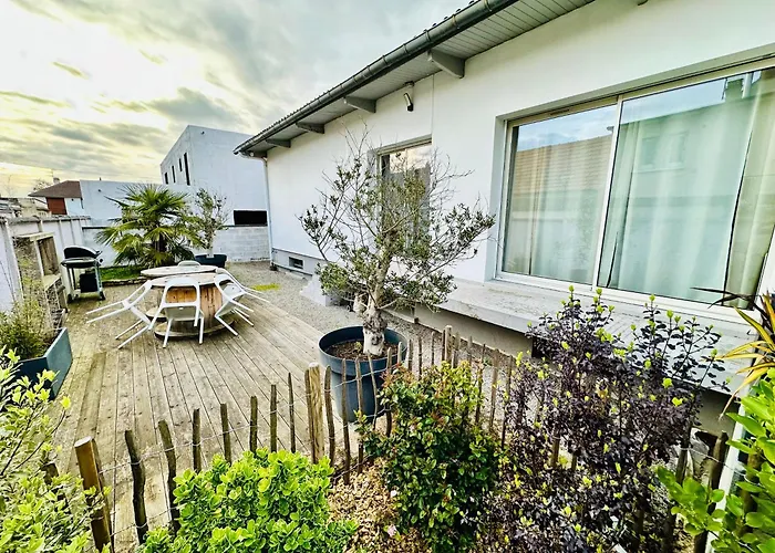 Belle Maison Avec Jardin Expose Plein Sud Proche Centre Holiday home